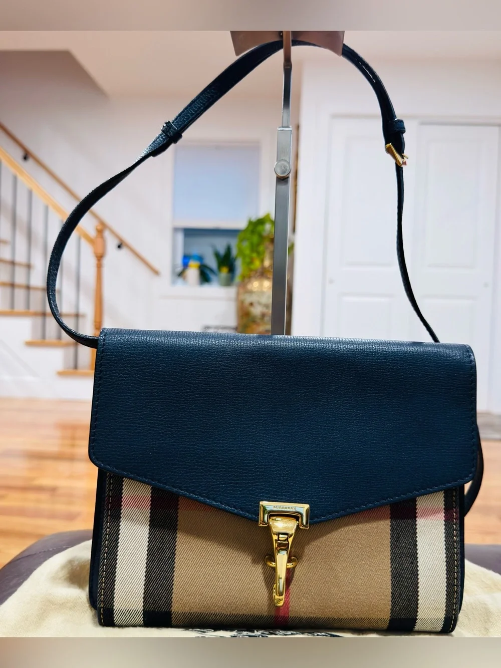 Burberry House Check Canvas Blue Leather Macken
Crossbody Bag - Picture 12 of 13